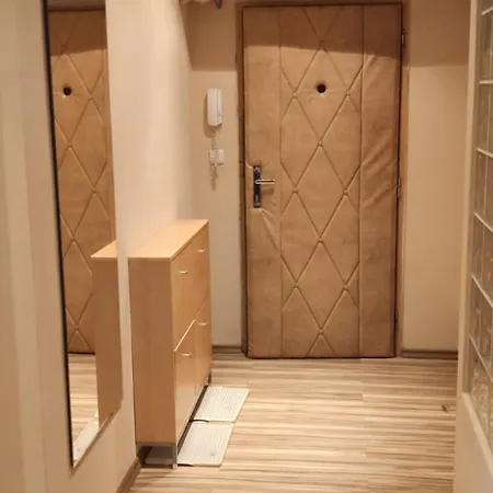 Apartment 7 7 7 2 3 4 1 9 4 *